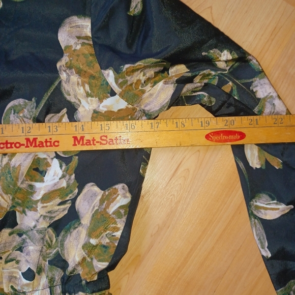 J. Crew Women's Long Sleeve Midi Floral Dress Black and Olive blush Size 0 - Picture 7 of 10